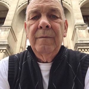 Meet your Posher, Walter coy